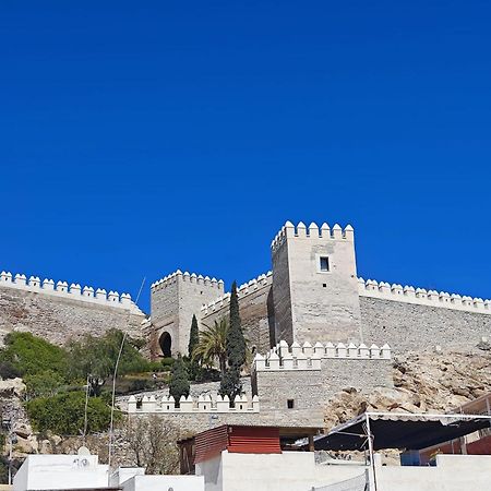 Casita La Paloma Bonita Del Pescador Hasta 5 Personas En El Casco Antiguo La Medina Centro Almeria Bajo Alcazaba Terraza Buena Vista Parking Privado Y Sabanas En Opcion Buitenkant foto