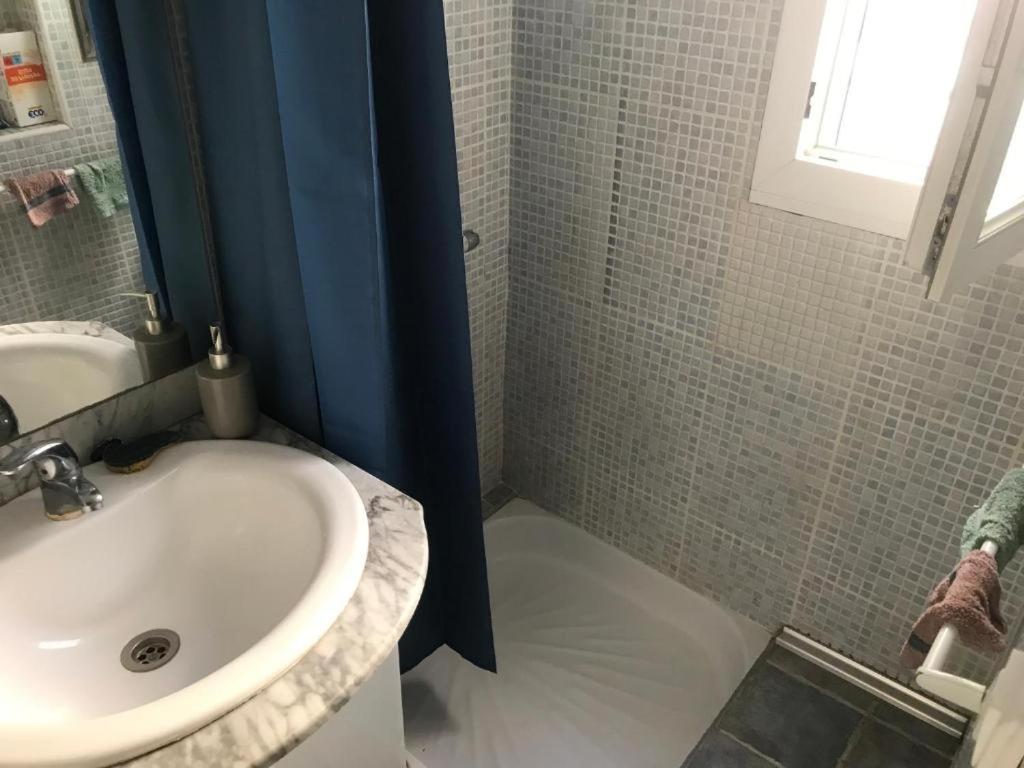 Casita La Paloma Bonita Del Pescador Hasta 5 Personas En El Casco Antiguo La Medina Centro Almeria Bajo Alcazaba Terraza Buena Vista Parking Privado Y Sabanas En Opcion Buitenkant foto