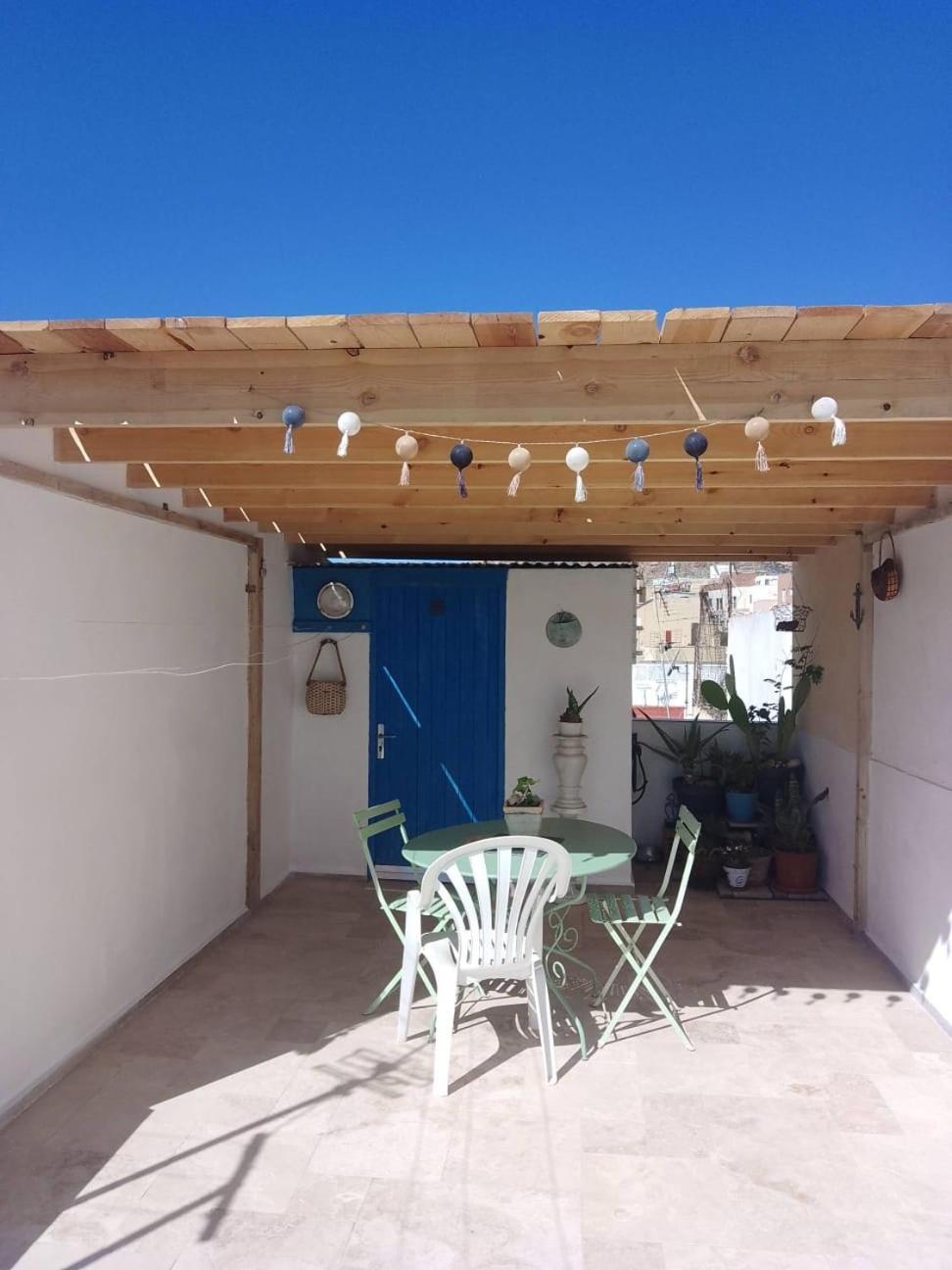 Casita La Paloma Bonita Del Pescador Hasta 5 Personas En El Casco Antiguo La Medina Centro Almeria Bajo Alcazaba Terraza Buena Vista Parking Privado Y Sabanas En Opcion Buitenkant foto