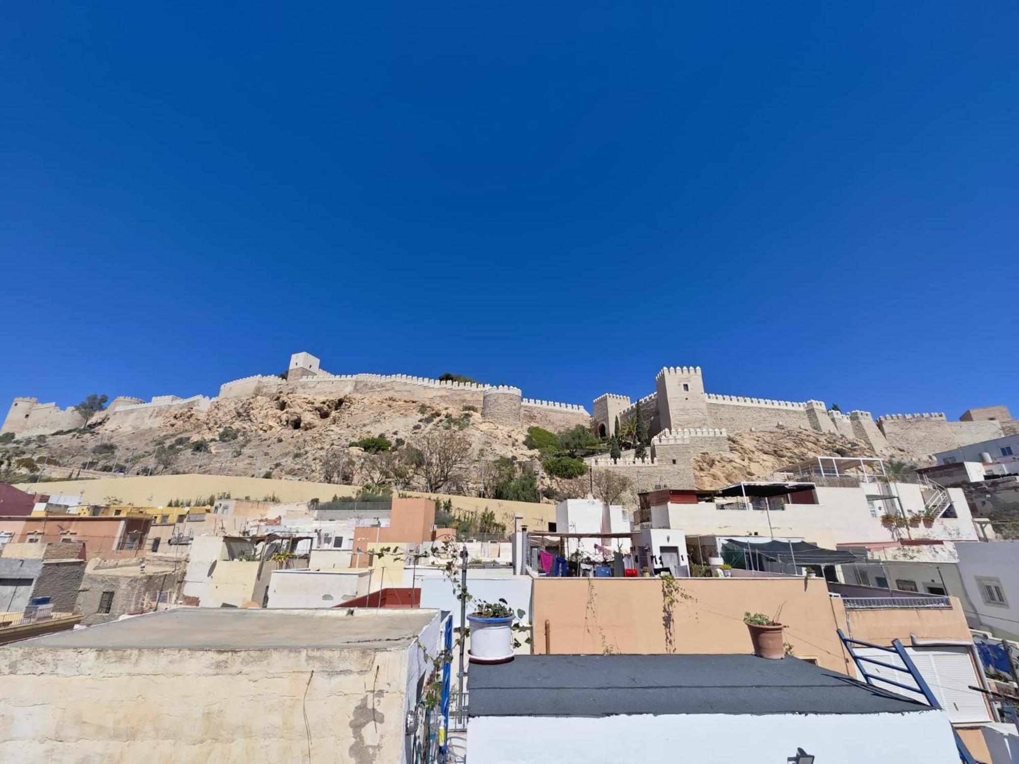 Casita La Paloma Bonita Del Pescador Hasta 5 Personas En El Casco Antiguo La Medina Centro Almeria Bajo Alcazaba Terraza Buena Vista Parking Privado Y Sabanas En Opcion Buitenkant foto